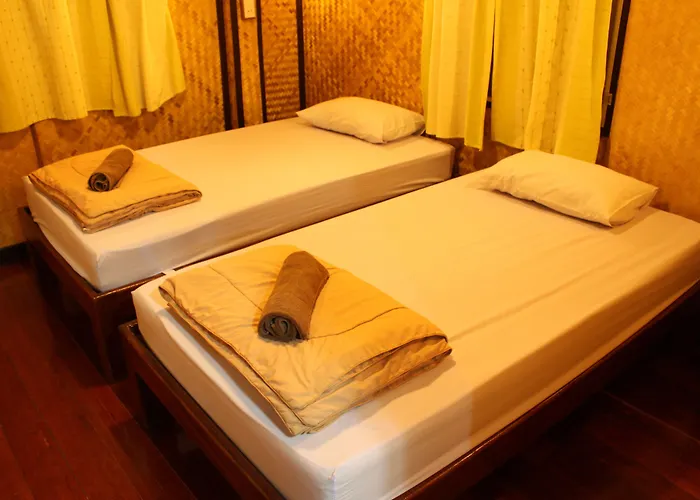 Baansuan Lychee Maeklong Resort Ampawa