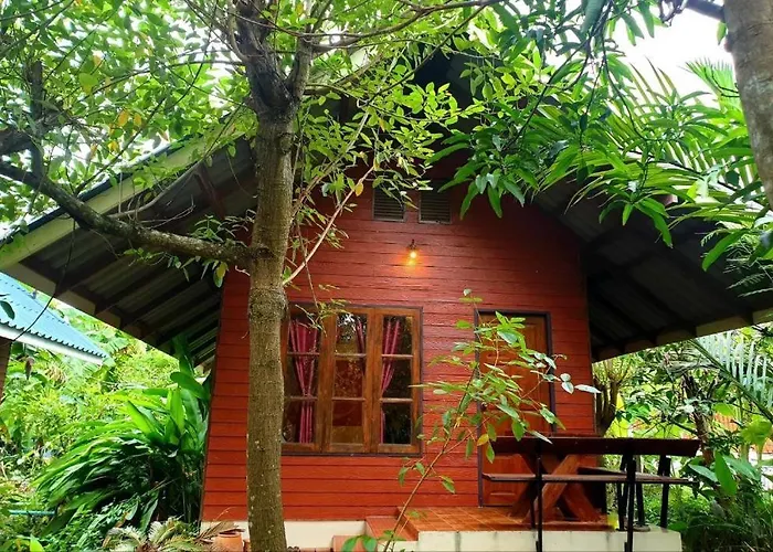 Baan Suan Phidchamika